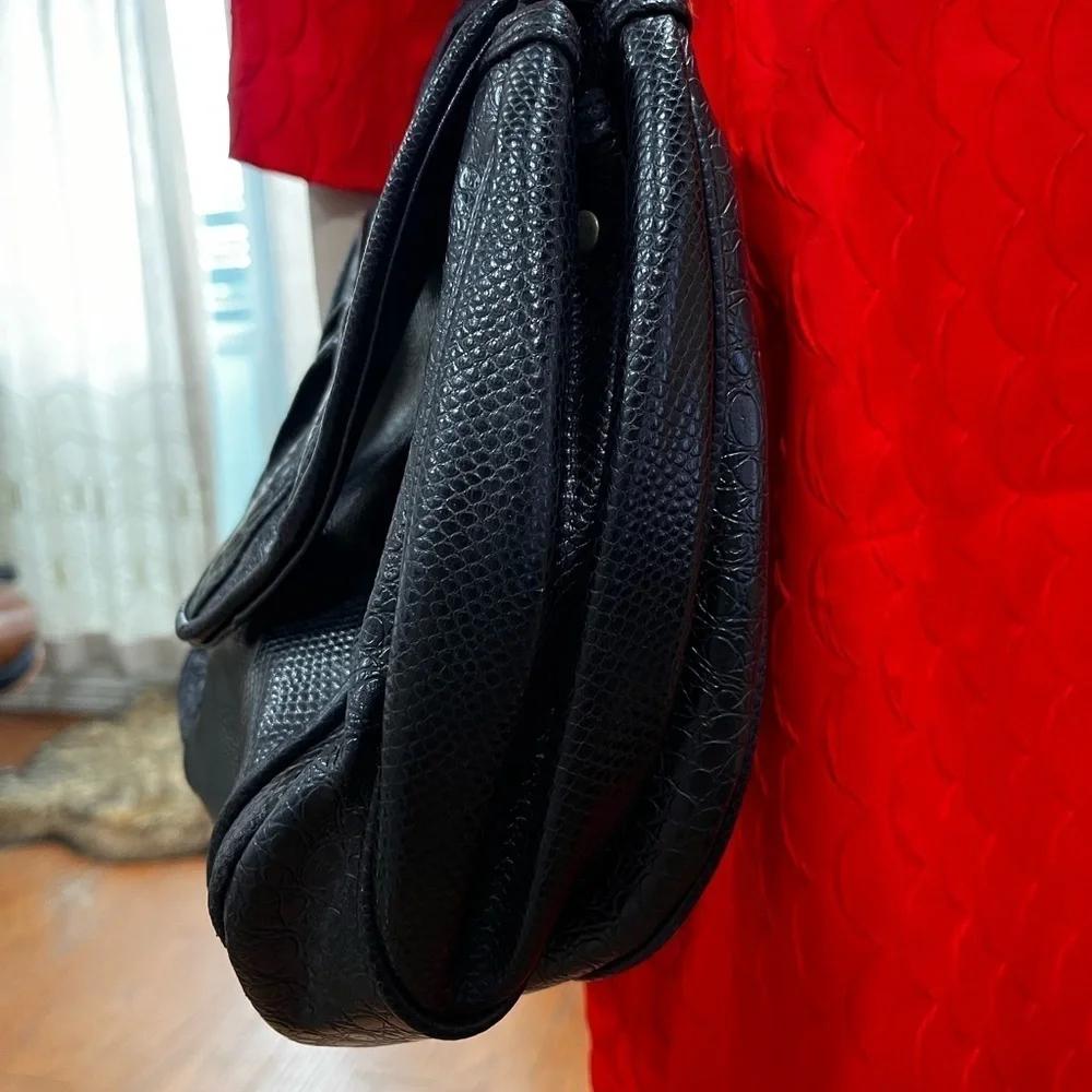 Black faux vegan leather vintage grunge embossed Textured crossbody bag Purse